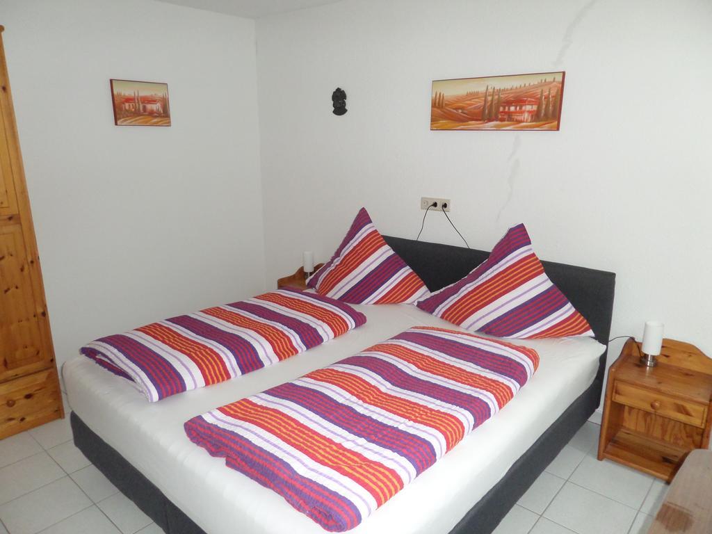 Ferienwohnung Ziemons كوتشيم الغرفة الصورة